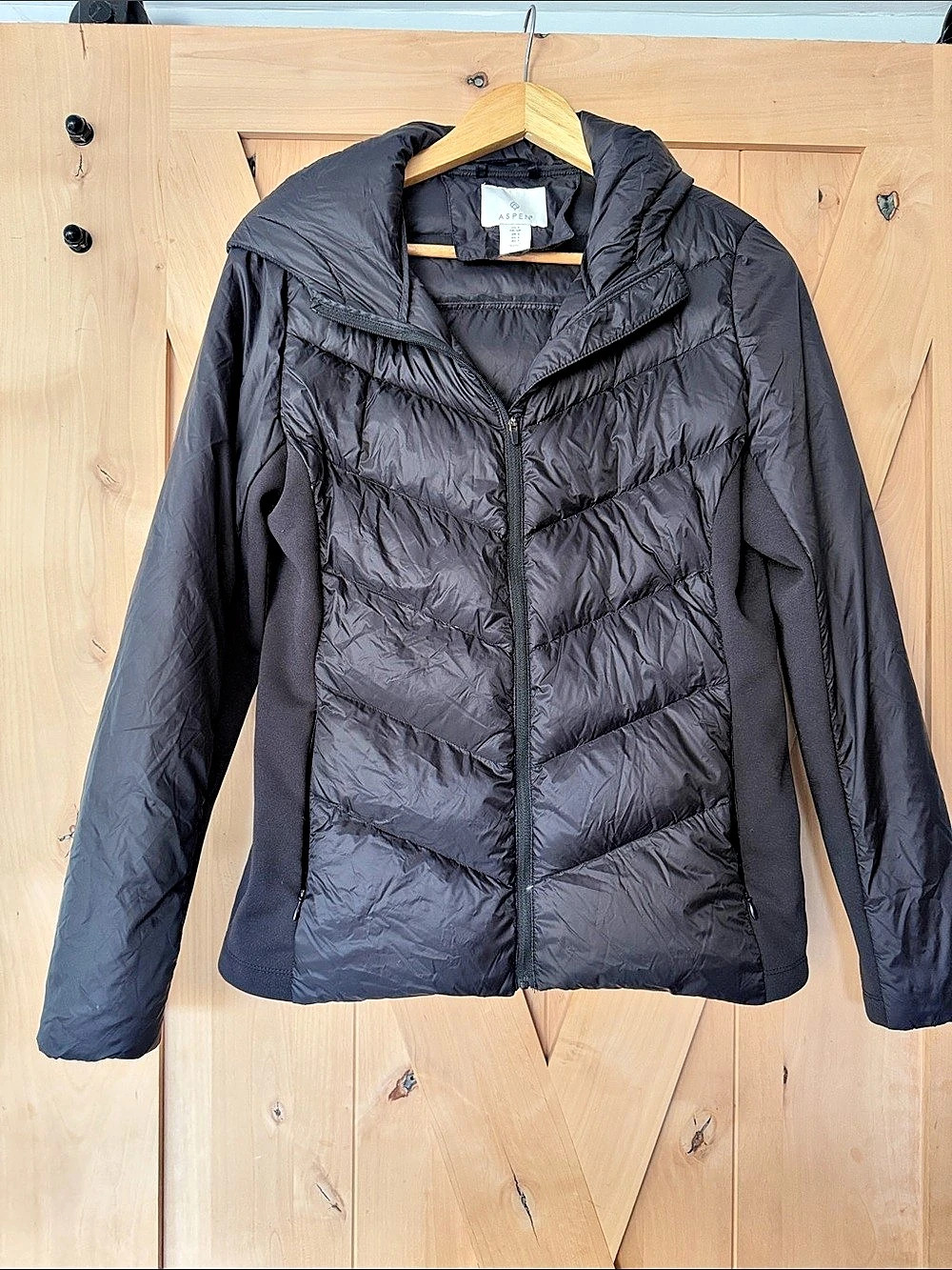Aspen Packable Quilted Puffer Jacket in Black Size Small